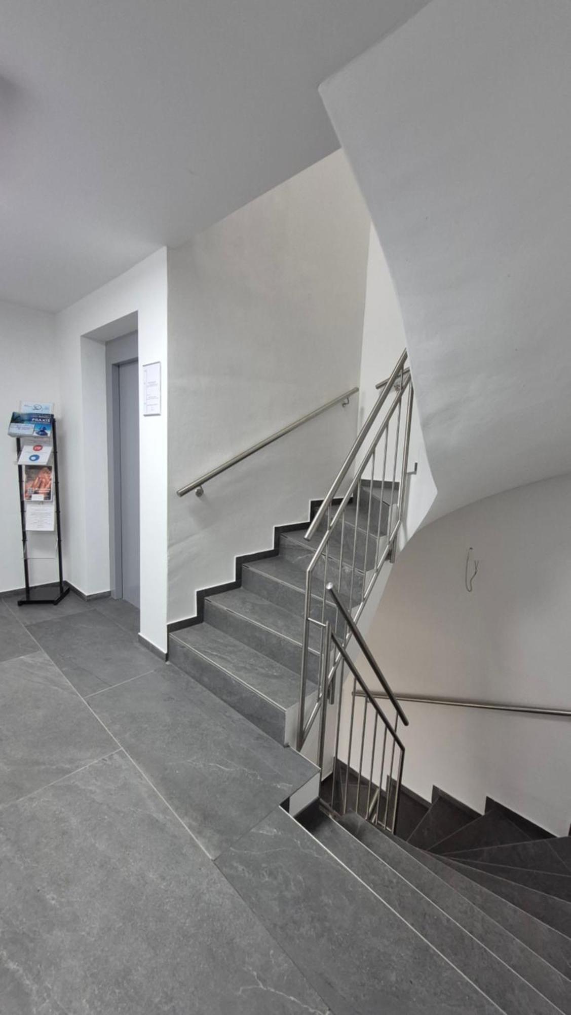 Apartments Seibel Doppel-Zweibettzimmer Mit Bad Reutlingen Eksteriør billede